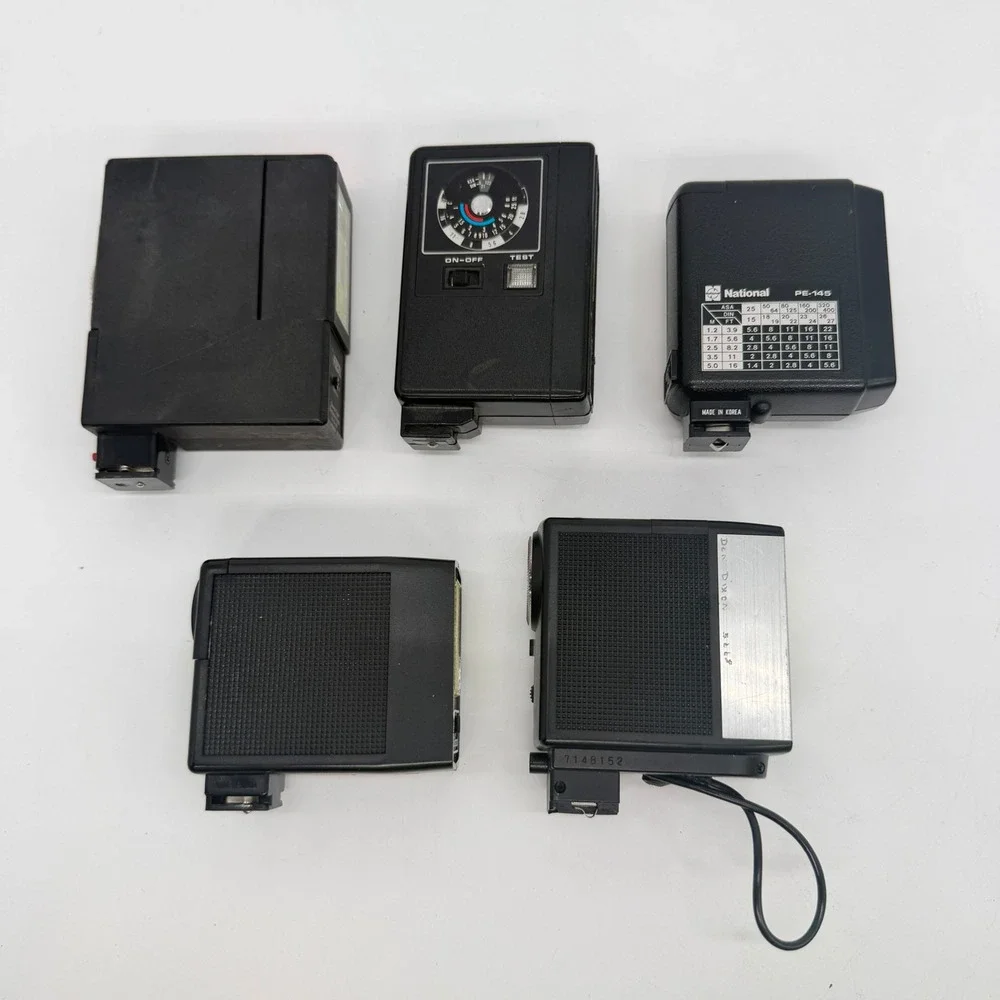 Vintage Camera Flash Lot Focal 400 Argus 9138 National PE-145 Vivitar Untested